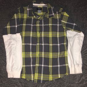 Carter’s Boy’s dress shirt size 6